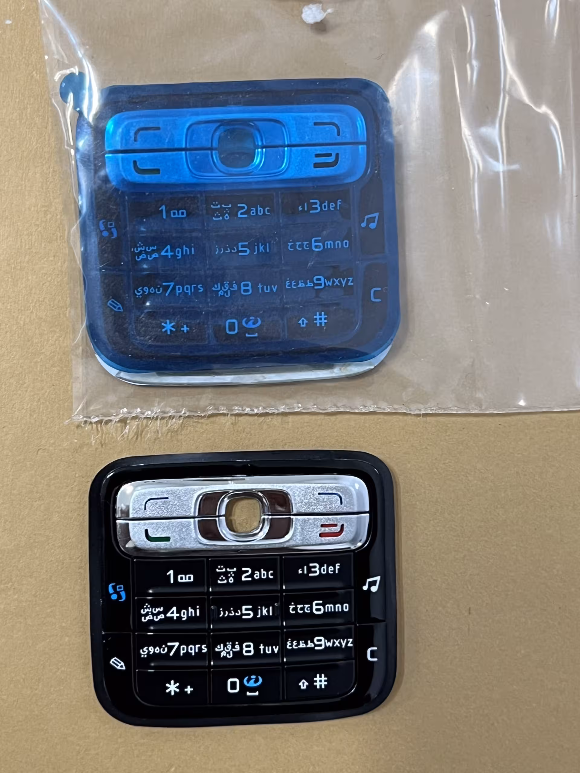 صفحه کلید نوکیا مدل Nokia N73کیفیت جنس : فابریک و اورجینال ( رنگ مشکی) فقط صفحه کلید فارسی آکبند “اصالت کالا”:”اورجینال”