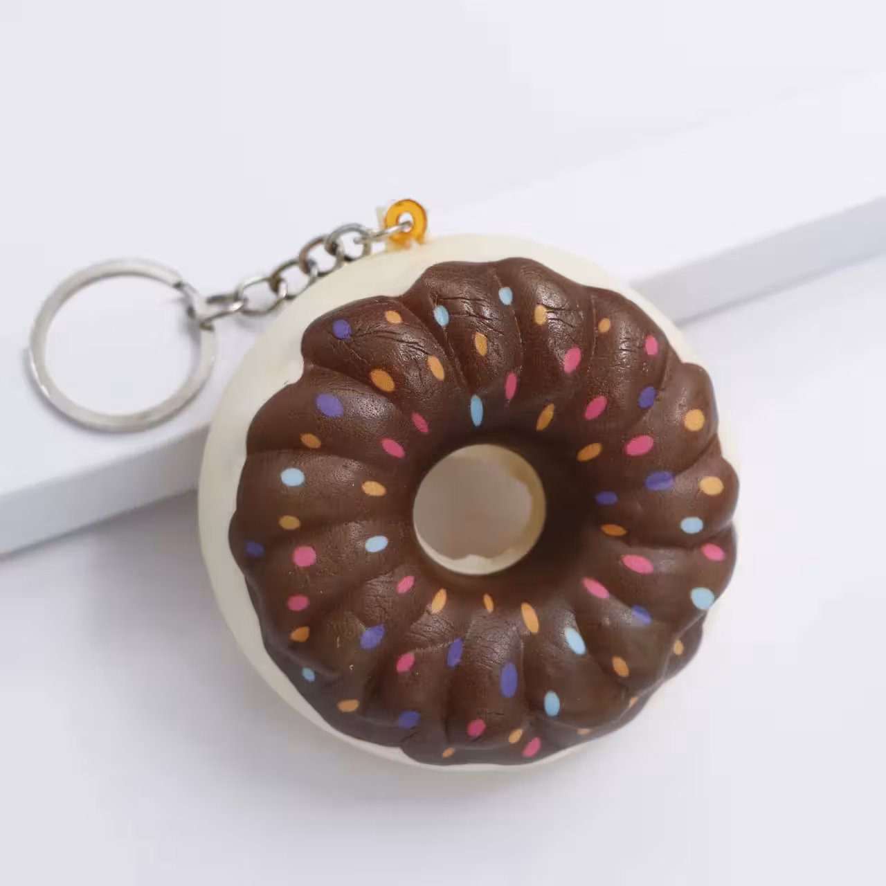 سرکلیدی آویز کیف اسفنجی دونات شکلاتی 37112