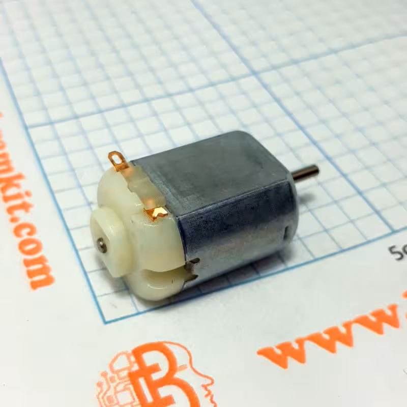 موتور اسباب بازی (رباتیک)