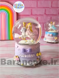 گوی موزیکال پمپی برفی چراغ دار سایز بزرگ طرح دختر یونیکورن سوار یاسی