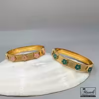 دستبند بنگل طرح ونکلیف با گل صورتی و سبز14040404