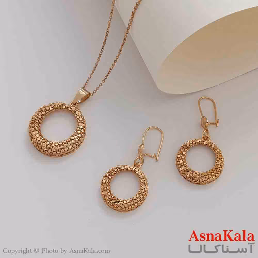 نیم ست زنانه ژوپینگ شامل گوشواره و گردنبند رنگ طلایی کد NIM141033W