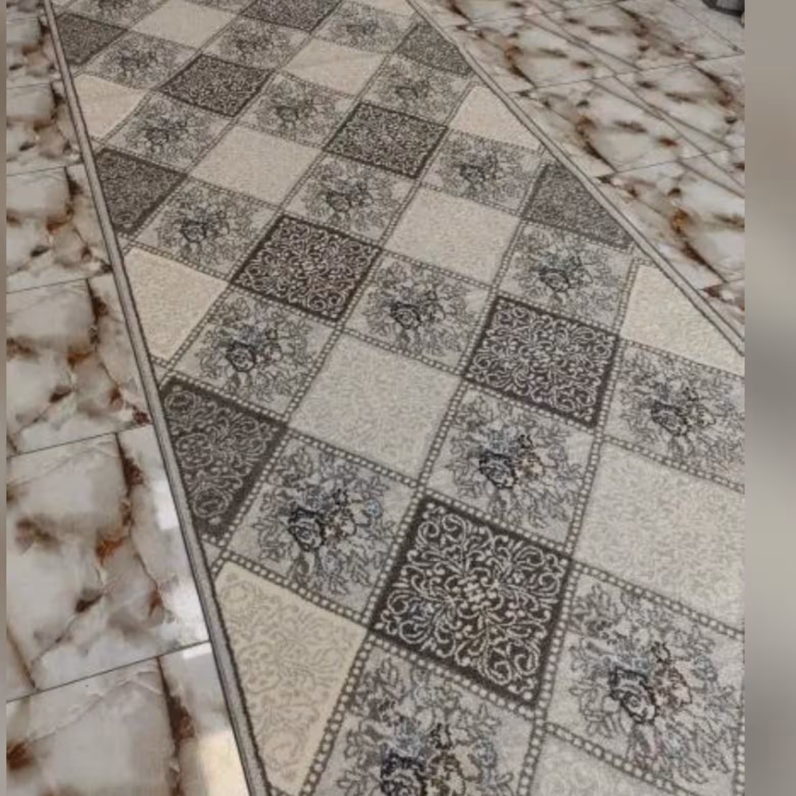 کناره فرش طرح لوزی  سایز  دلخواه شما تراکم 960