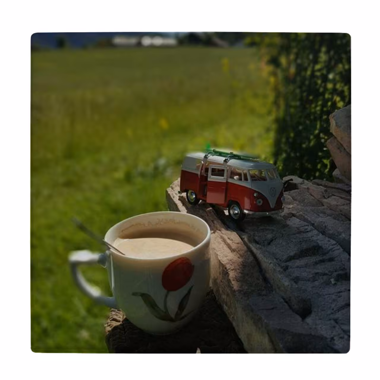  زیر لیوانی طرح ماکت فولکس واگن و فنجان کاپوچینو کد    4056477_2617