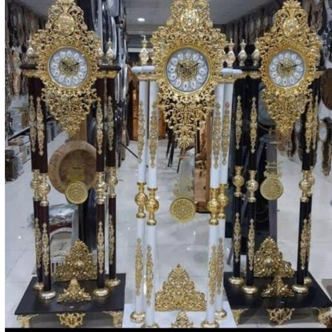 ساعت ایستاده طلایی (پس کرایه)