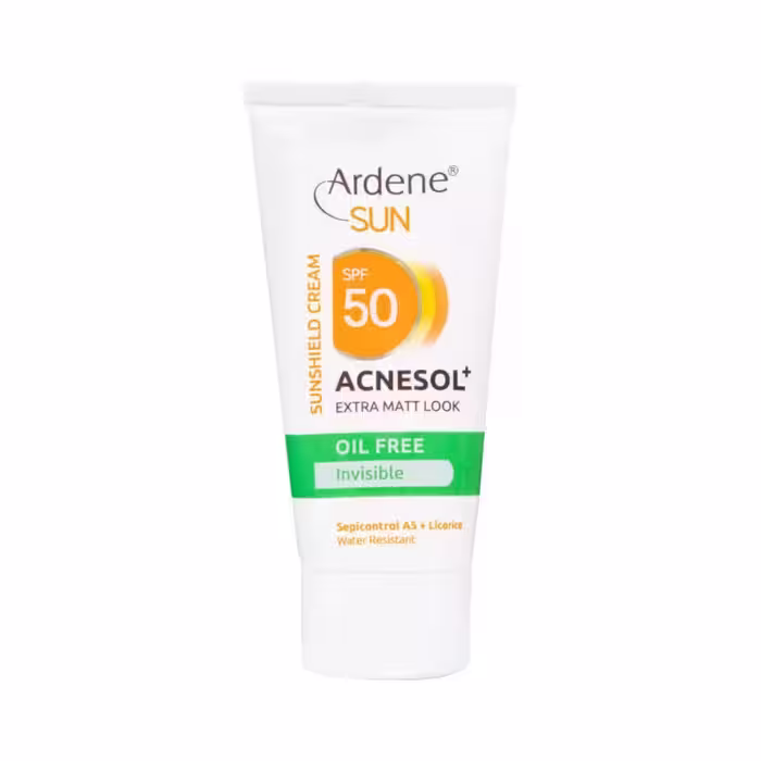 کرم ضد آفتاب SPF50 مات کننده فاقد چربی بدون رنگ 50 گرمی آردن