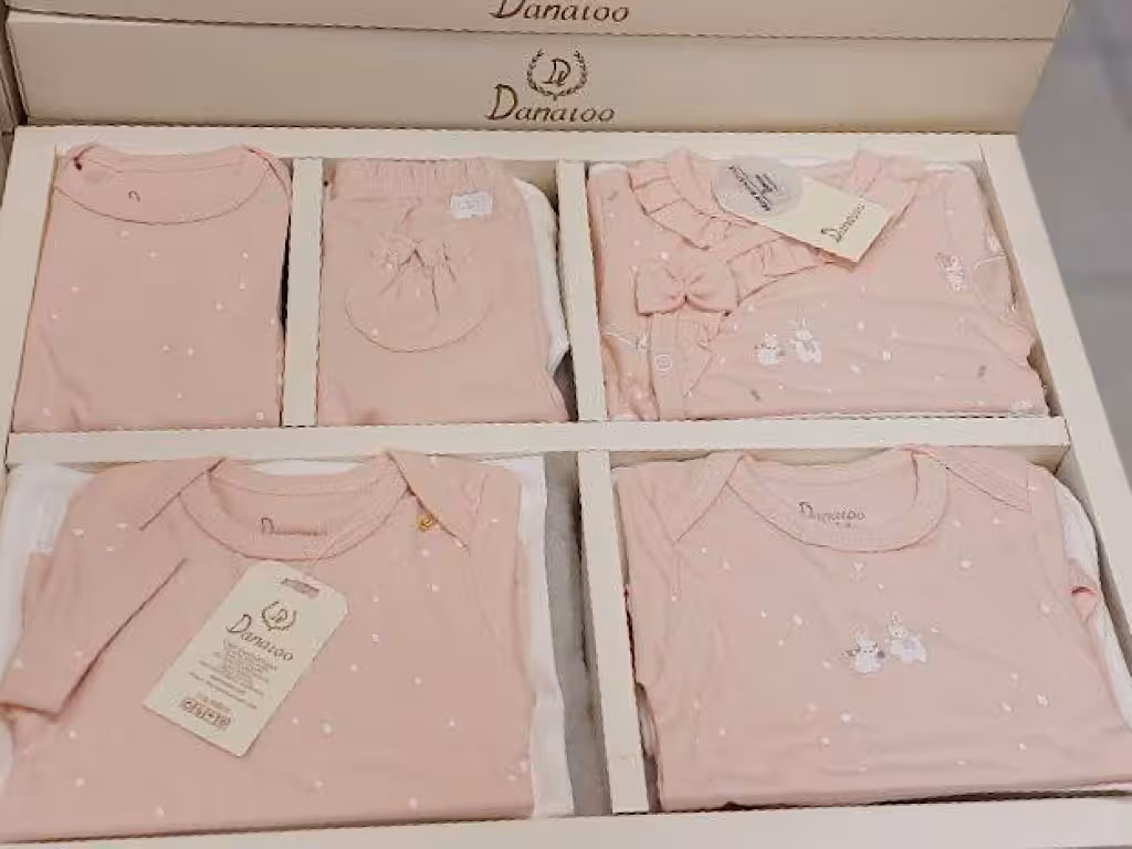 ست بیمارستانی 19 تکه نوزادی دخترانه طرح خرگوش برفی دانالو Danaloo