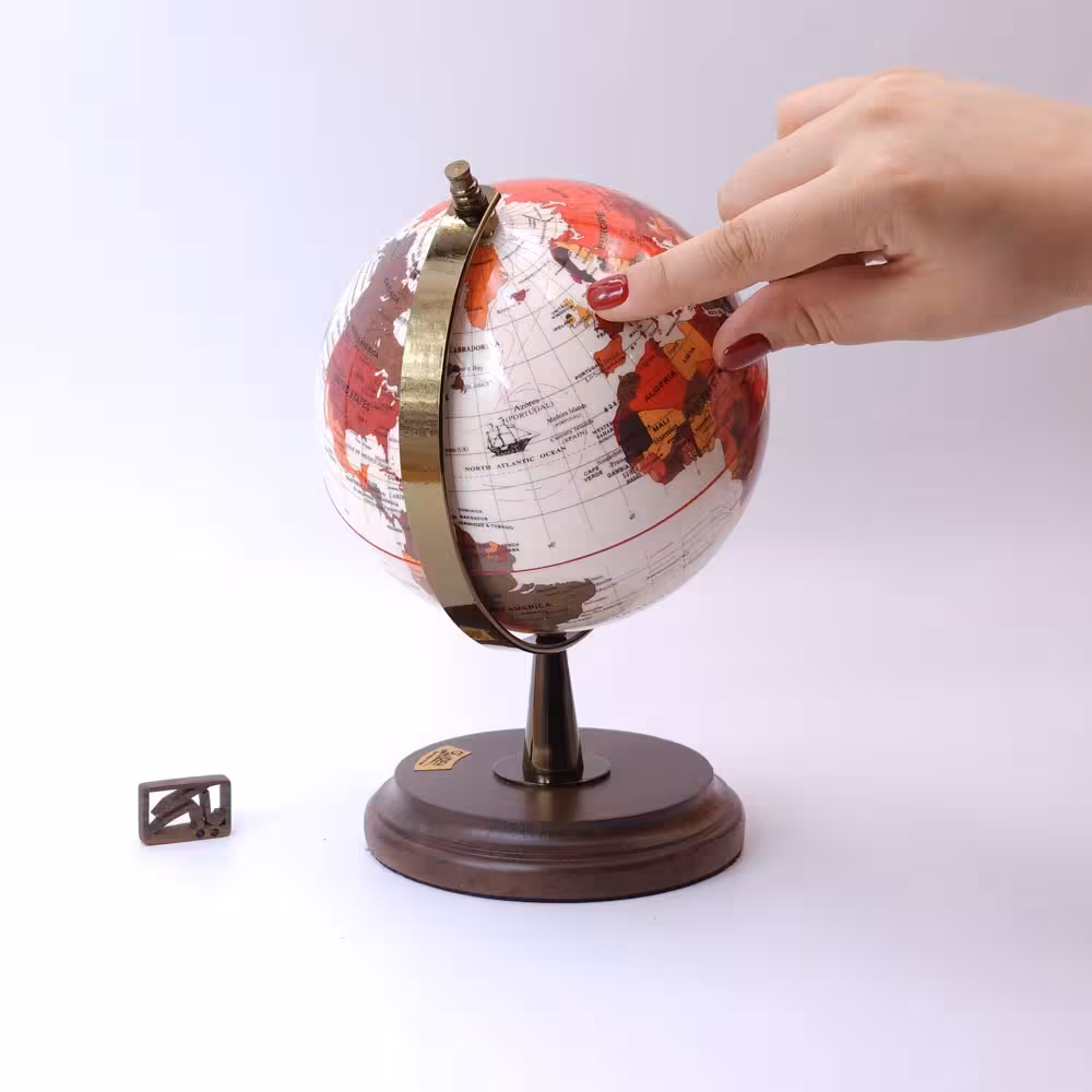 ایده کره جغرافیایی کوچک سایز 14 پایه چوبی 124 IDEH Geographical