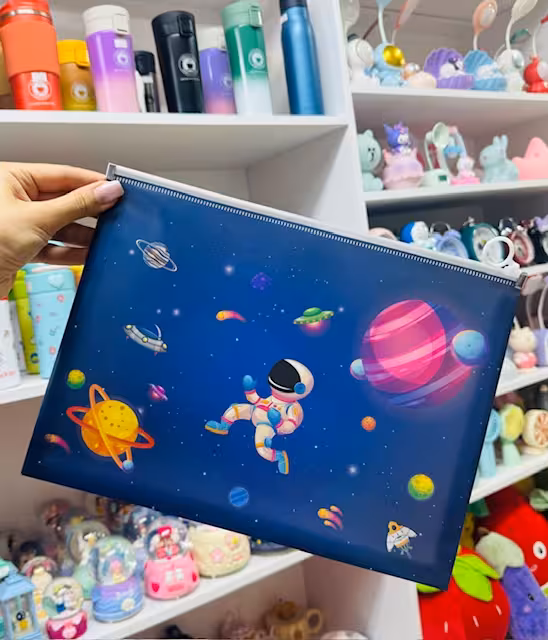 پوشه طلقی شفاف طرح فضانورد