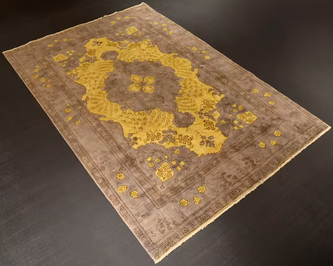 فرش پرده ای سفید شور زرد و طوسی