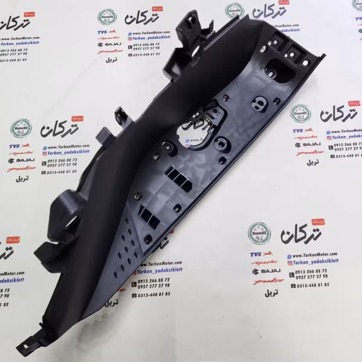 قاب کاور رکاب ( کف ) زیر پا موتور طرح ایروکس و nvx اتاق جدید ( راست )