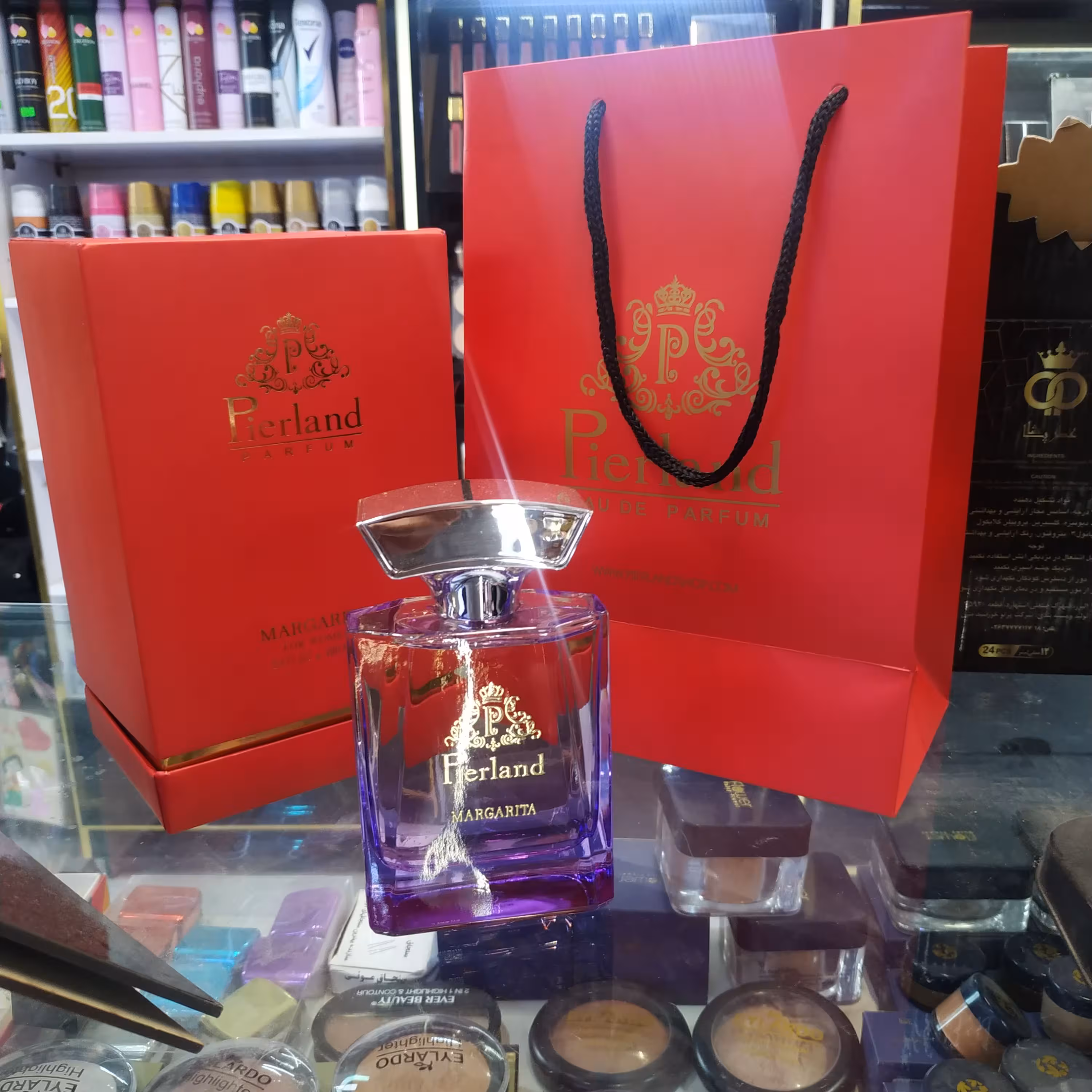ادکلن لاکچری زنانه مارگیریتا با رایحه اکلت (جعبه هارد باکس طلاکوب مخملی)
