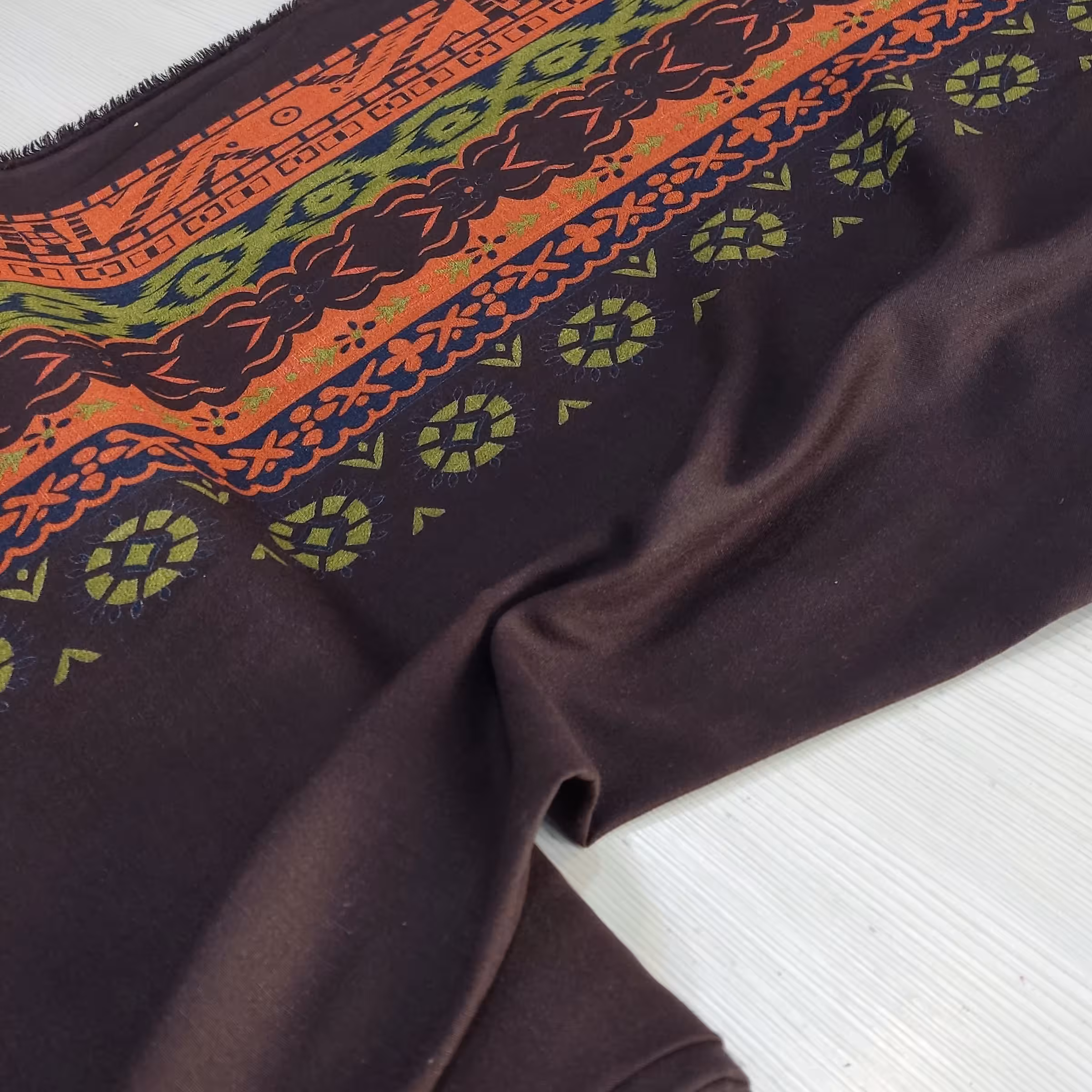 پارچه شانتون حاشیه دار عرض 150