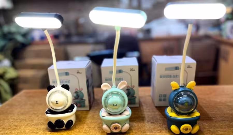 چراغ مطالعه مدل شارژی فانتزی طرح خرگوش