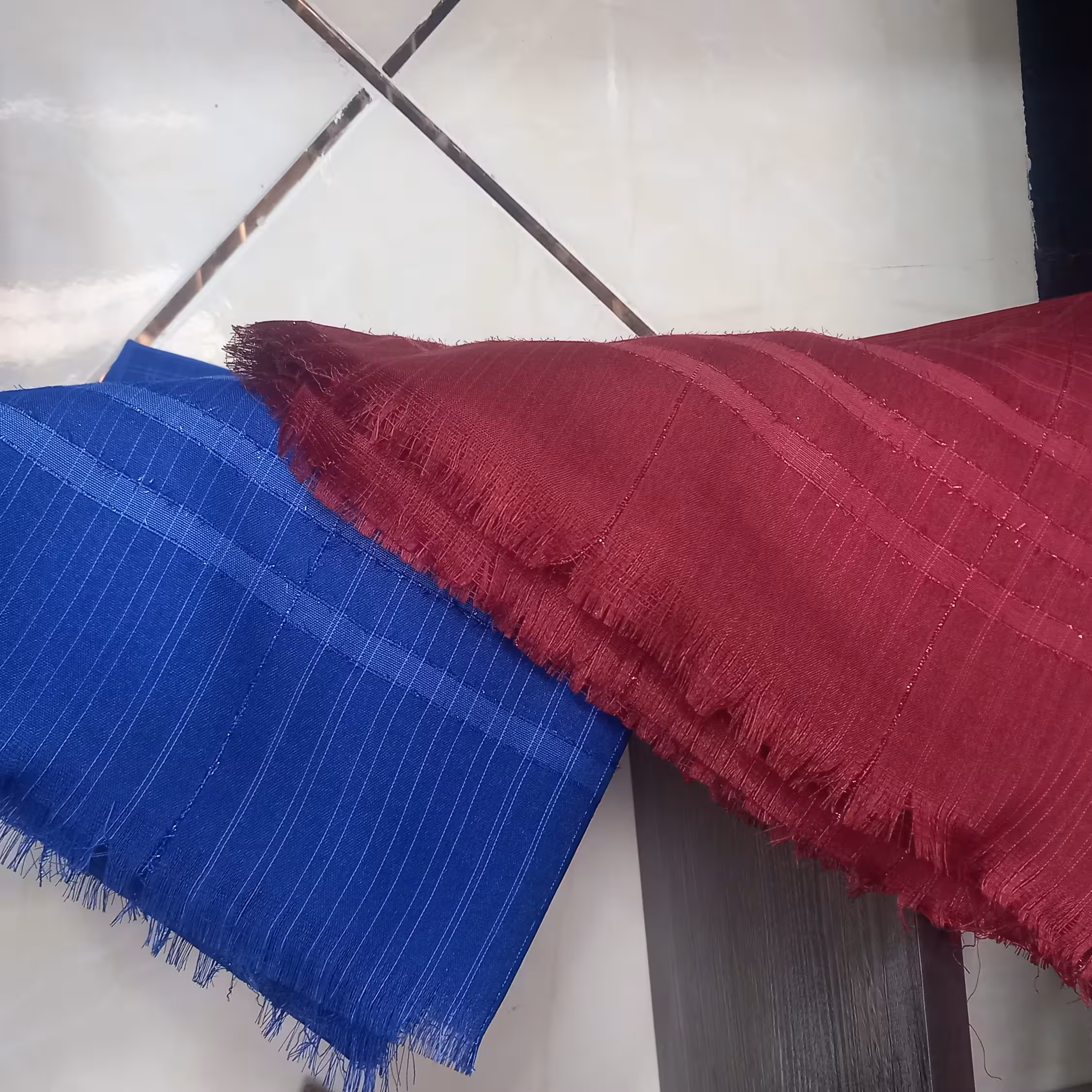 روسری نخی تمام لمه
قواره 140
رنگبندی طبق عکس