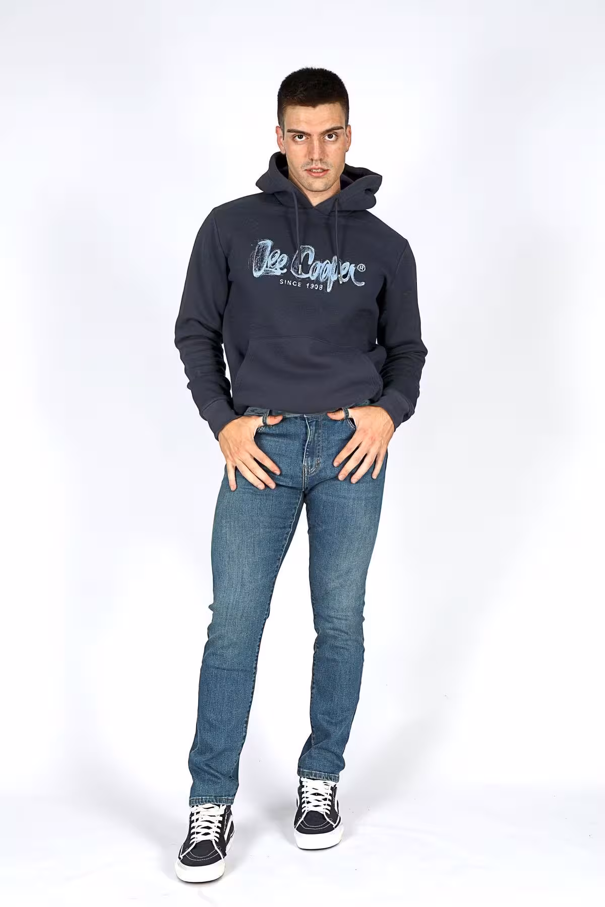 شلوار جین مردانه جگر معمولی کمر باریک برش صاف و مسطح Lee Cooper