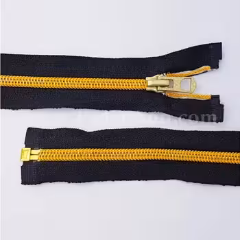 زیپ کاپشنی مشکی دنده طلایی بسته ای