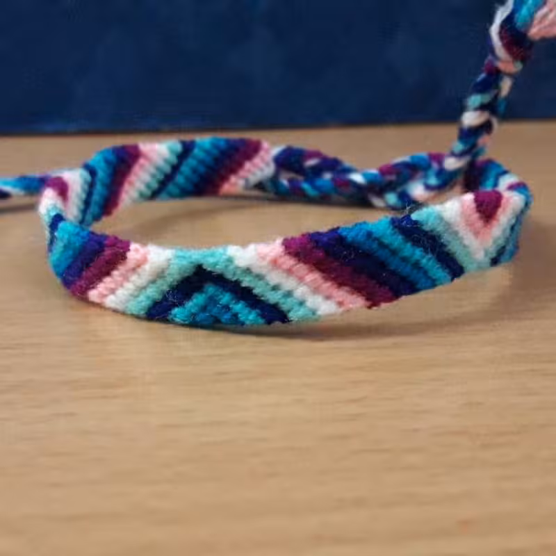 دستبند دوستی مکرومه بافی کد 14