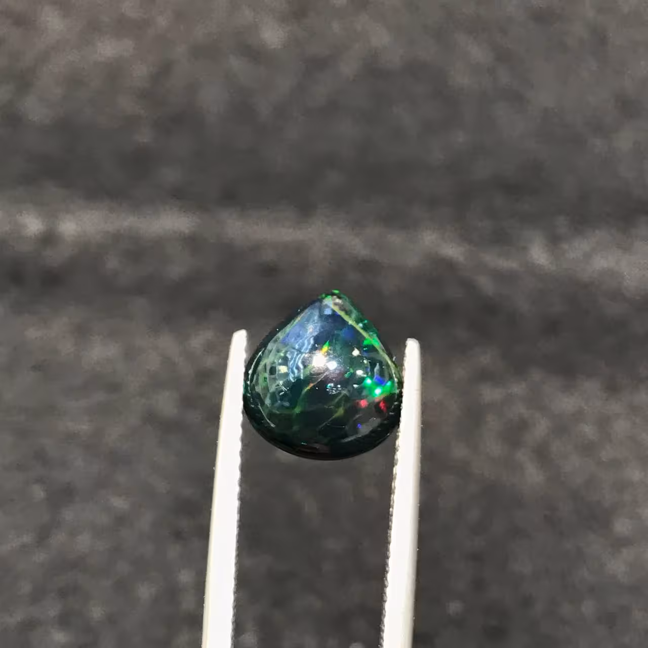 نگین اپال مشکی اصل سایز 10*10