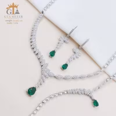 سرویس نقره با نگین سبز زمرد شیک و ظریف روکش طلا کد 11278