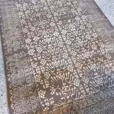 فرش ماشینی ساوین طرح 7704 زمینه گردویی