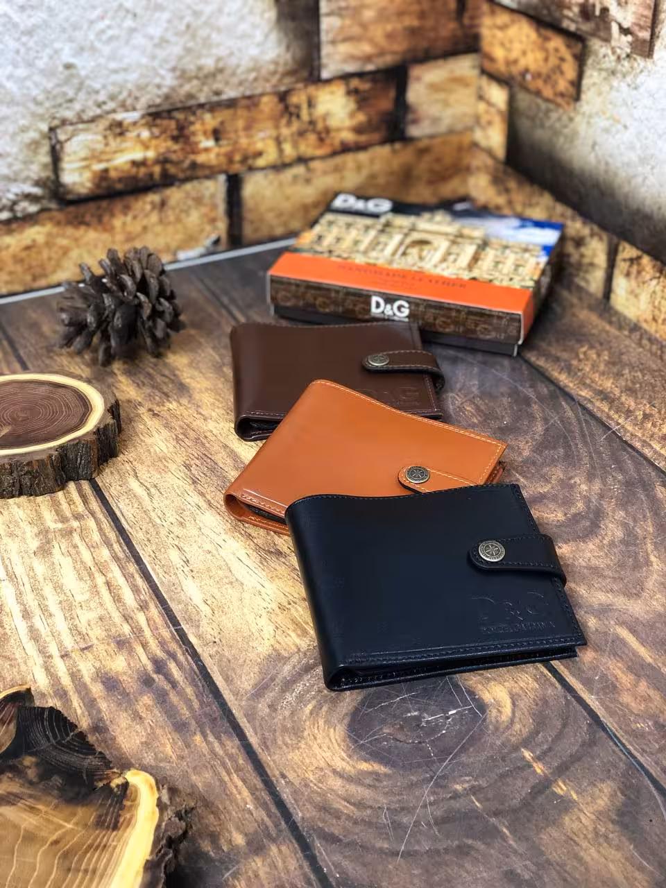 کیف‌پول جیبی مردانه دکمه دار اعلا چرم طبیعی