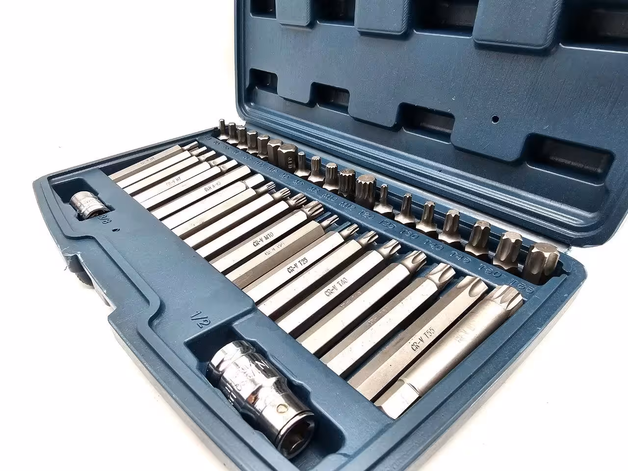 مجموعه بکس نوک خور(بیت) 40 عددی باس