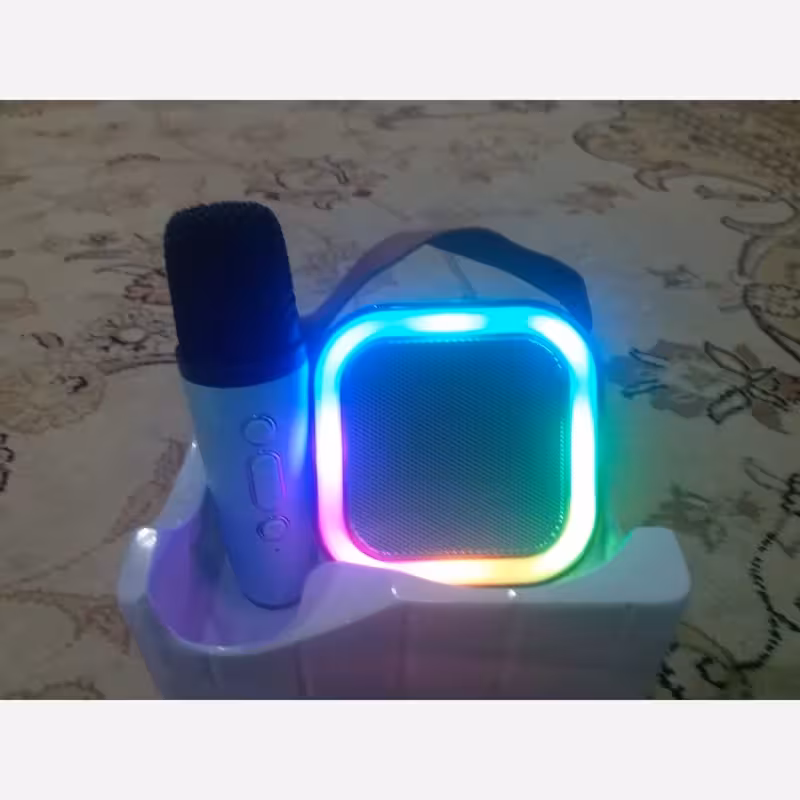 اسپیکر RGB مدل K12 با میکروفن با کیفیت وایرلس و حالت تغییر صدا