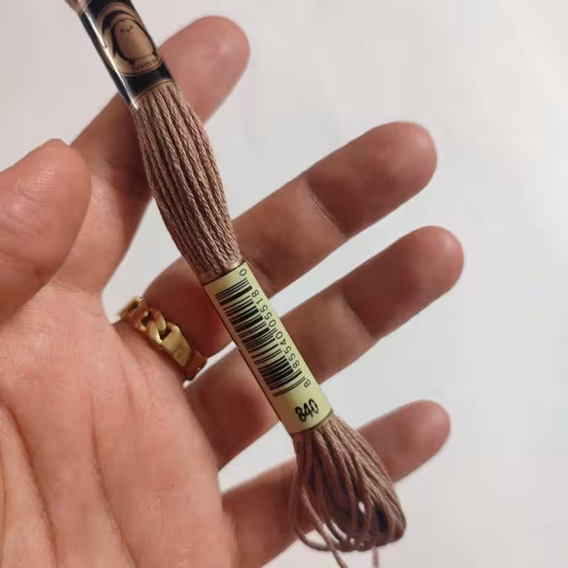 نخ گلدوزی پنگوئن کد 840