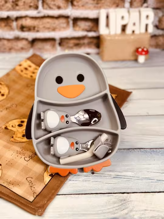 ظرف غذای کودک سلیکونی پنگوئن کد 0978