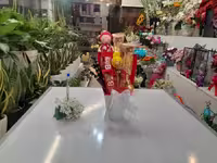 سطل هدیه عروسک روسی قرمز