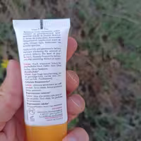کرم ضد آفتاب بایودرما مدل photoderm-SPOT حجم 30 میل