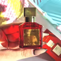 عطر جیبی 25 میل VEKING COLO با رایحه باکارات رژ قرمز