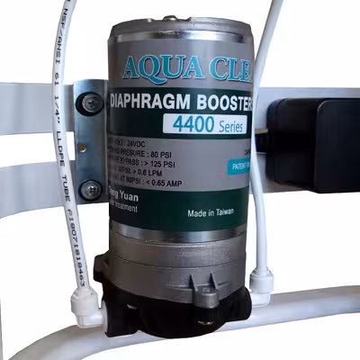 دستگاه تصفیه کننده آب آکوآ کلیر مدل GNG9 به همراه فیلتر تصفیه آب بسته 3 عددی  و کیت نشتی گیر