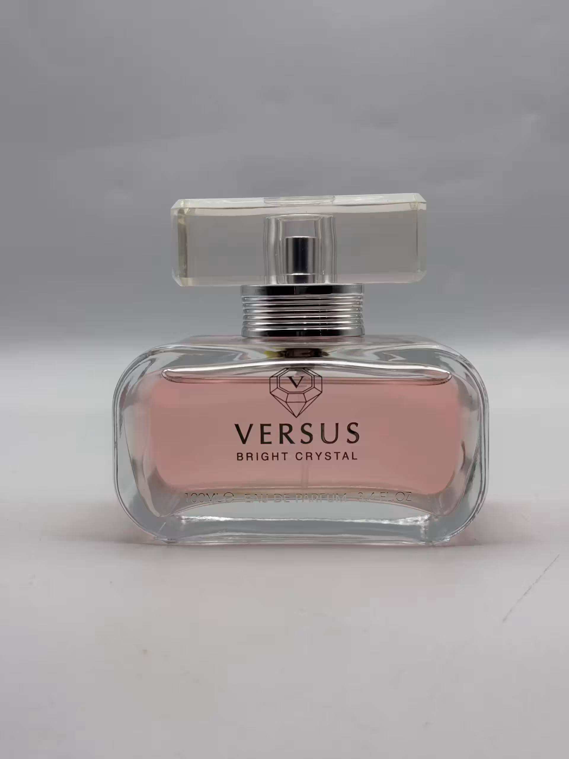 ادکلن ورسوس ورساچه فرگرنس ورد زنانه 100میل(Versus Bright crystal Fragrance world)