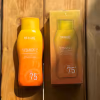 کرم ضد آفتاب روشن کننده ویتامین سی دکتر راشل SPF75 حجم 100 گرم