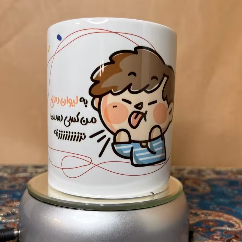 ماگ سفید سرامیکی ساده دسته طلایی و نقره ای 