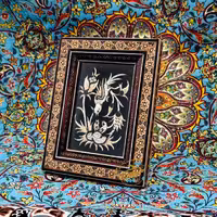 تابلو قلمزنی رومیزی با قاب خاتم کاری تک گل 14در18