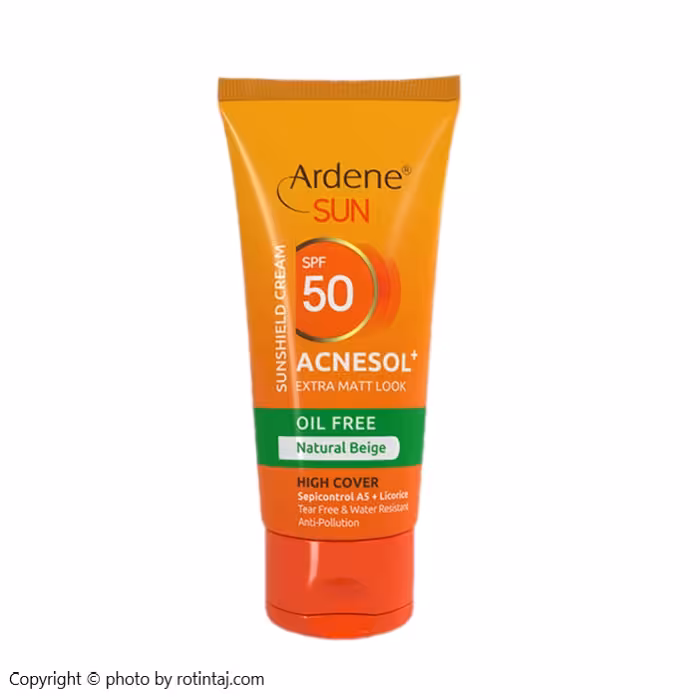 ضد آفتاب بژ طبیعی spf50 آکنه سول آردن فاقد چربی