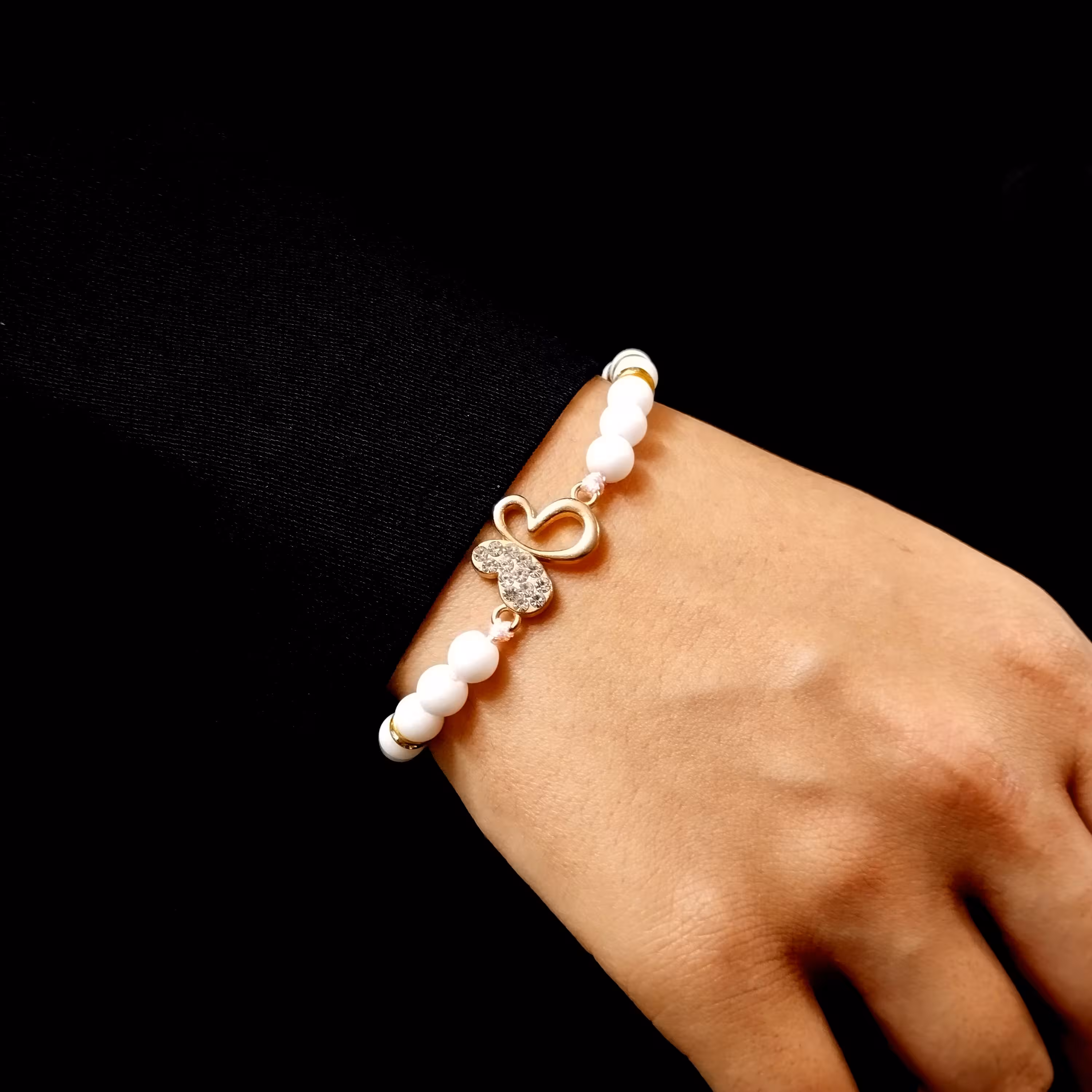 دستبند اونیکس (طرح پروانه نگین دار)