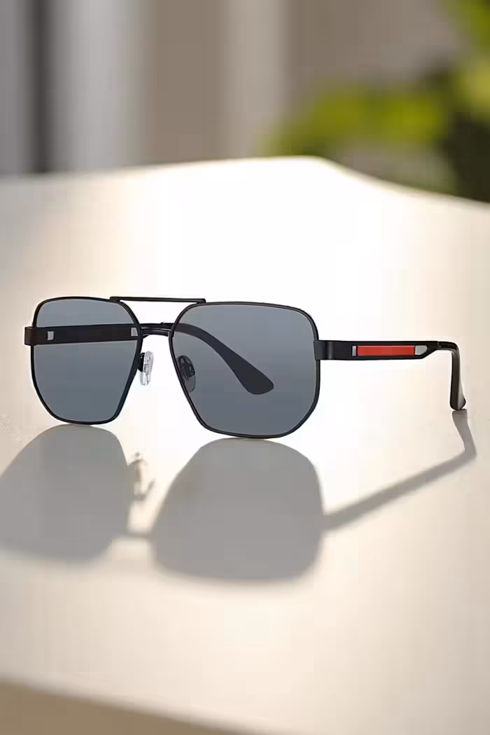 عینک آفتابی مردانه اصل 100% با محافظت UV400 و لنزهای پلاریزه به رنگ مشکی مدل DKG6281C1 - 10288