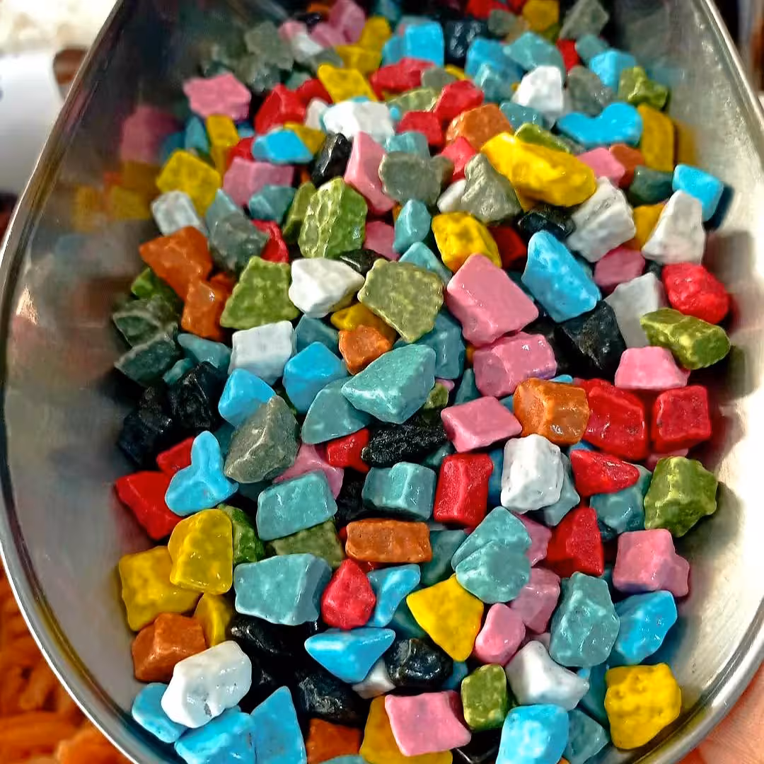 شکلات سنگی رنگی ( 200 گرمی )