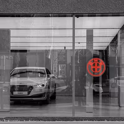 چراغ دیواری نئون دیزاین طرح Bmw_RD