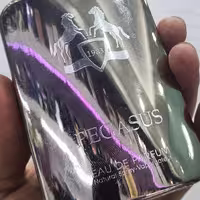 عطر پگاسوس خالص درجه یک  (قیمت به ازای هر گرم عطر خالص میباشد..حداقل خرید 4 گرم)
