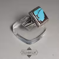 انگشتر فیروزه نیشابور با رگه نقره ای (پیریت)