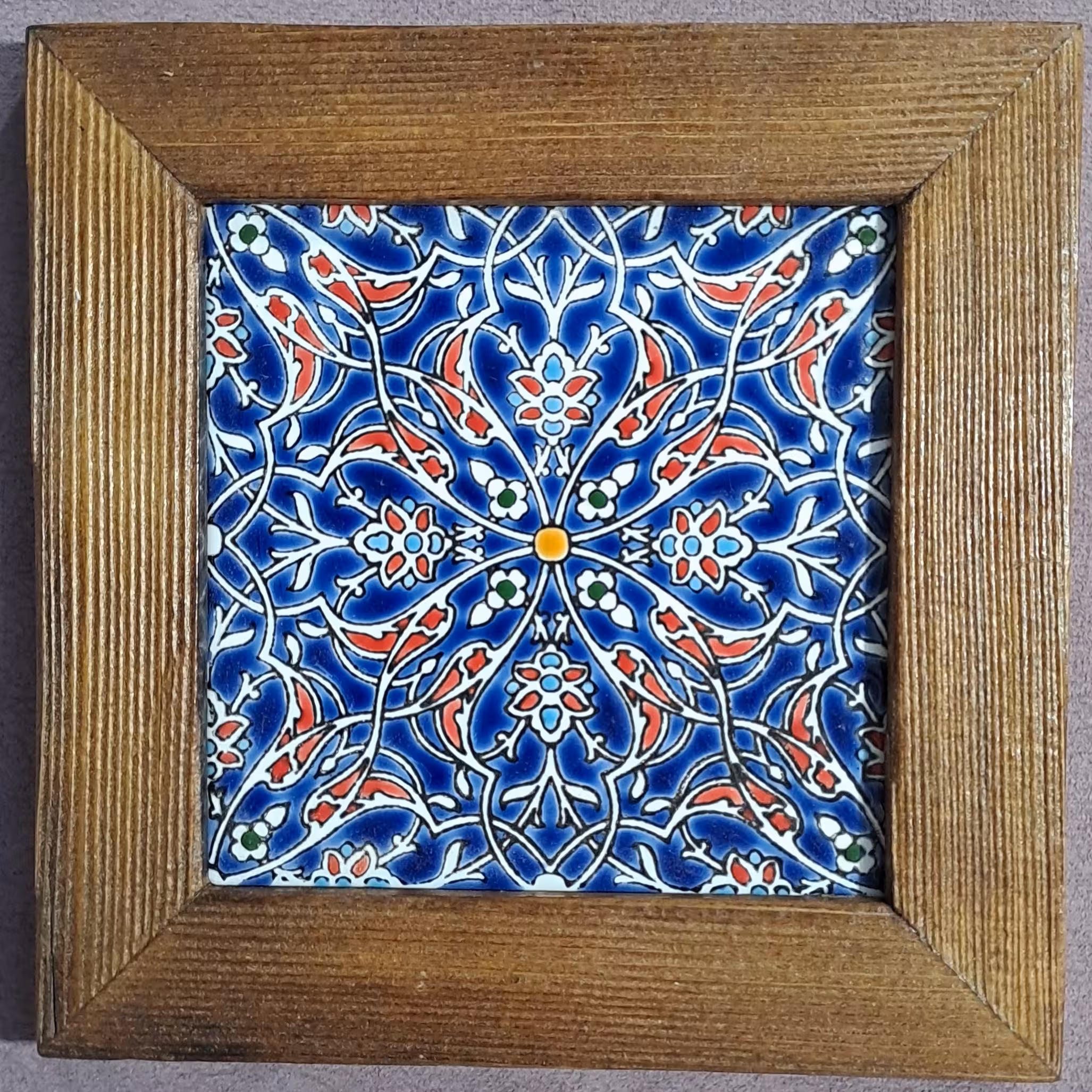 دکوراتیو  قاب کاشی