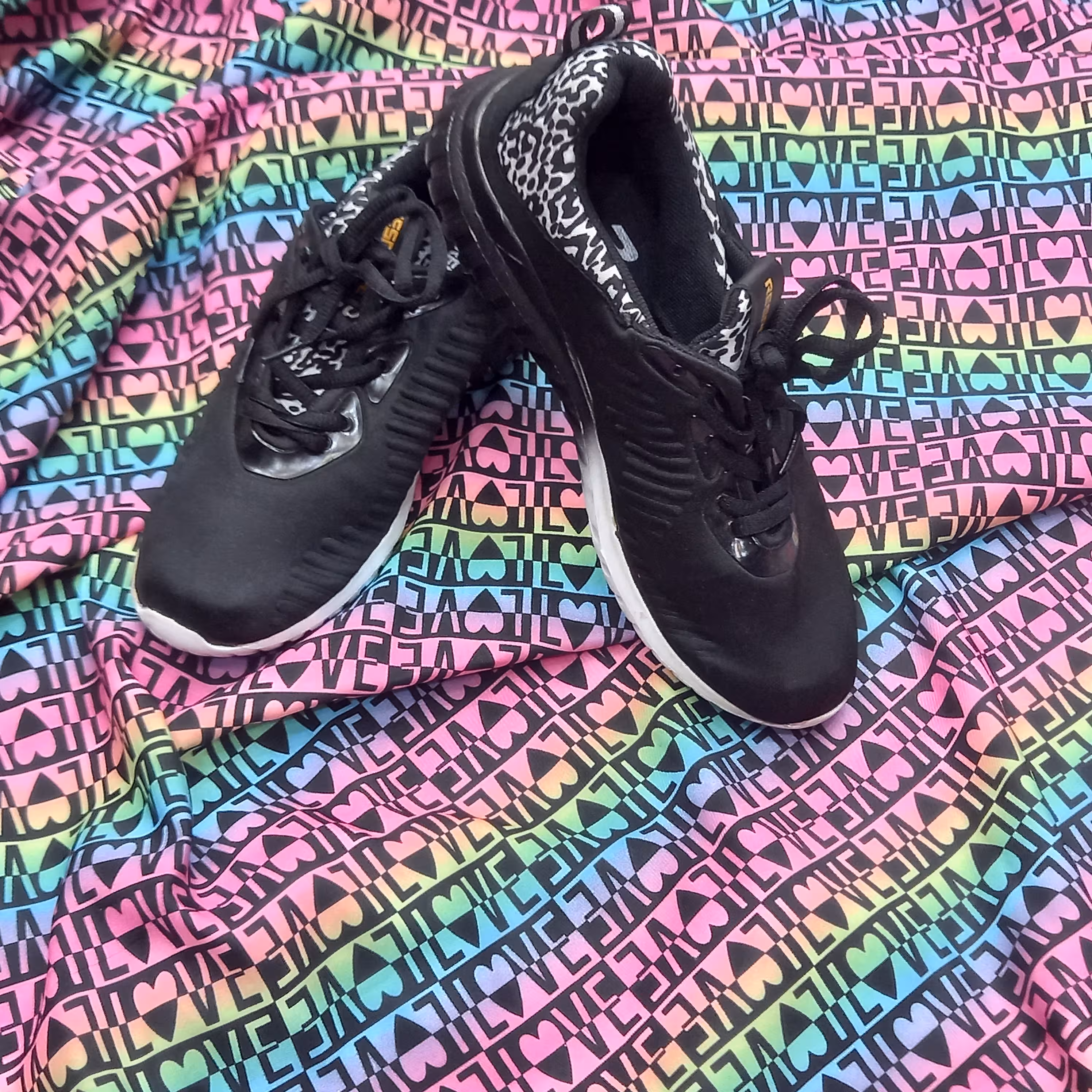 کفش اسپرت زنانه کشی مشکی بندی 