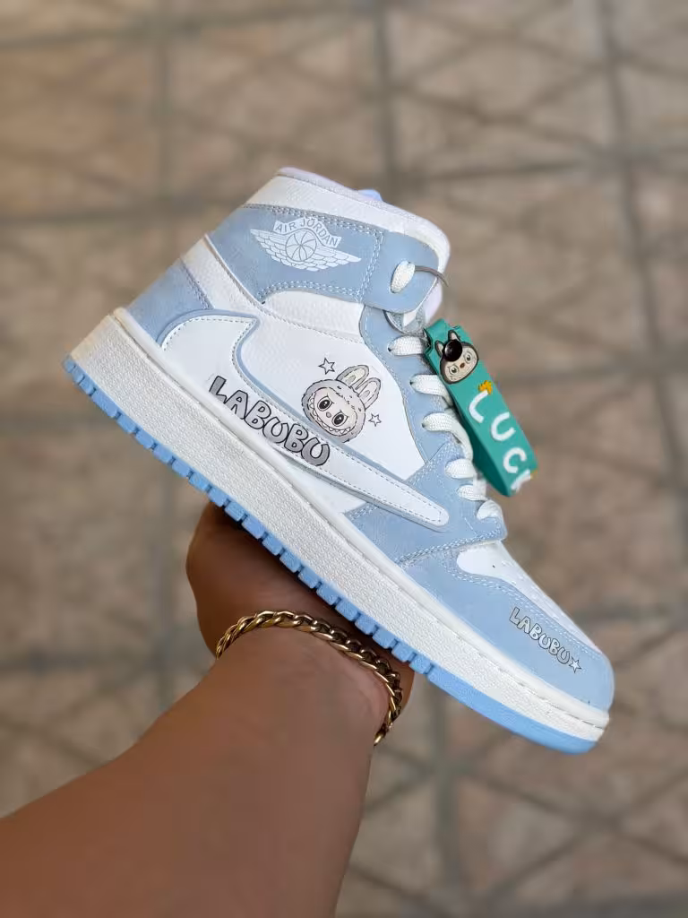 کتونی نایک ایر جردن 1 ساقدار لبوبو سفید آبی ( 1996 )