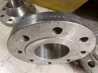 فلنج گلودار استنلس استیل سایز 4اینچ کلاس 300 رده 10 اس از جنس SA182F316/316L