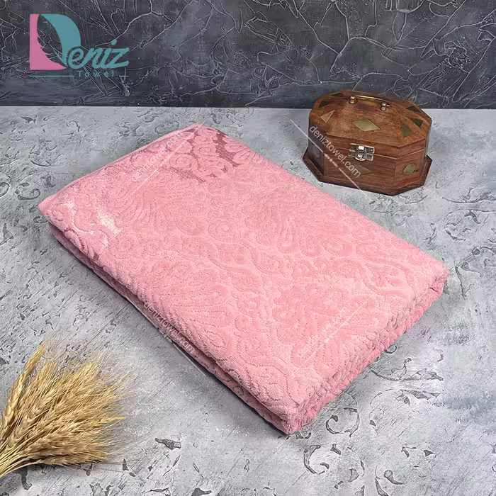 حوله حمامی طرح آکانتوس رنگ گلبهی